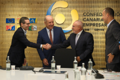Convenio de colaboración entre Renta 4 y la CCE