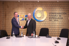 La-CCE-y-Loro-Parque-refuerzan-su-marco-de-colaboracion-institucional